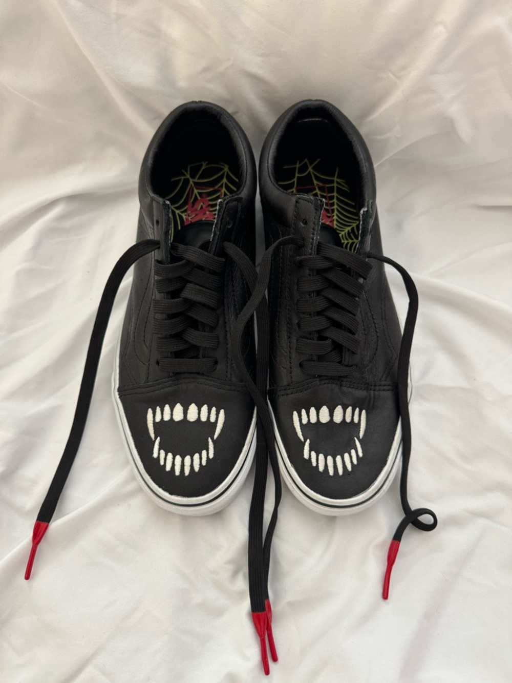 Vans Vampire Leather Old Skool Sneakers Sz 8